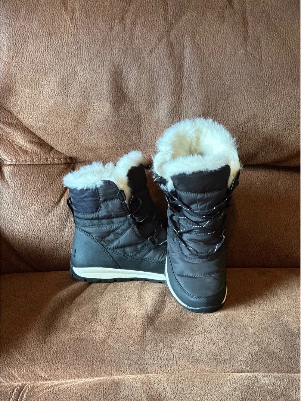 SOREL Women's Whitney Short Lace Waterproof Snow Boots Black Size 8.5